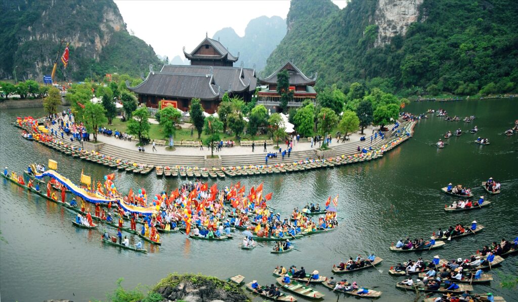 Hanoi - Hoa Lu - Tam Coc - Bai Dinh - Trang An 2 Days 1 Night